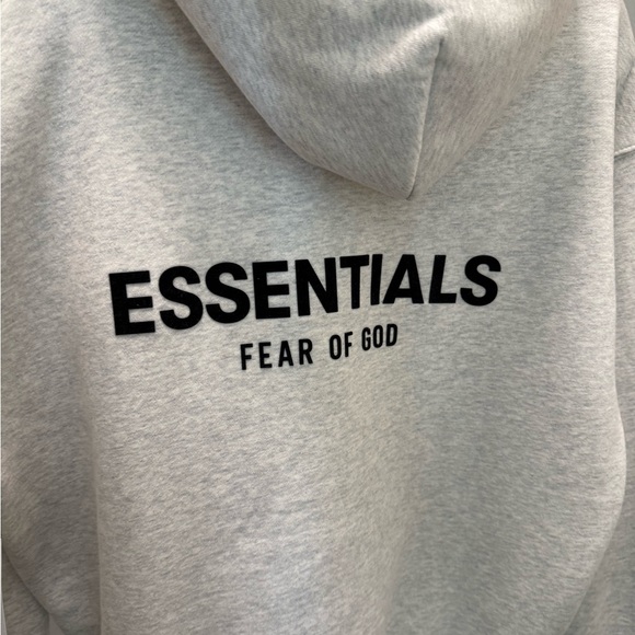 Fear of God Essentials Hoodie Light Oatmeal /LightGray NWT 100% Authentic Unisex - Picture 3 of 8